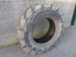 CONTINENTAL 16.9X26 TYRE