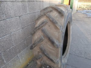 CONTINENTAL 16.9X26 TYRE