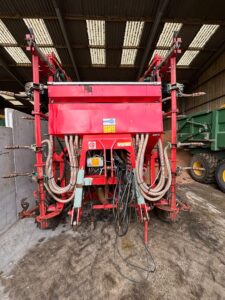 KVERNELAND 6M DRILL