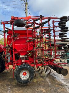 KVERNELAND 6M DRILL